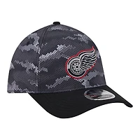 Men's New Era Black Detroit Red Wings Zero Dark 39THIRTY Flex Hat