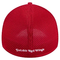 Men's New Era  Red Detroit Wings Linear Featherweight 39THIRTY Flex Hat