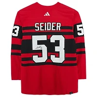 Maillot authentique Adidas rétro inversé autographié par Moritz Seider des Red Wings de Detroit 2022-23