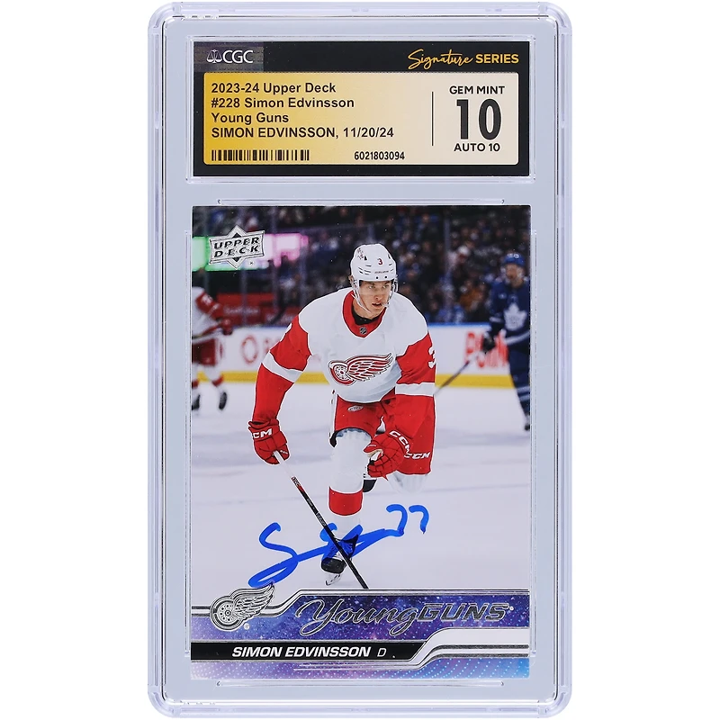 Carte de recrue autographiée 10/10 2023-24 Upper Deck Series 1 Young Guns #228 CGC Fanatics Witnessed Detroit Red Wings