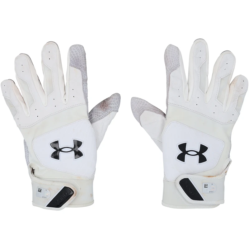 Kerry Carpenter Detroit Tigers Autographed Game-Used White Under Armour Batting Gloves from the 2024 MLB Season with "2024 Game Used" Inscription - RG13322369-70