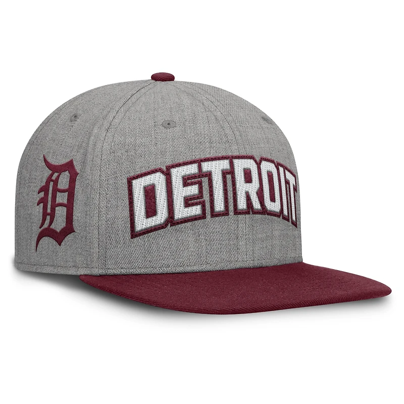 Men's Fanatics Gray/Maroon Detroit Tigers Elements Felt Chainstitch Snapback Hat
