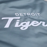 Veste Mitchell & Ness grise pour homme, modèle Thunderstorm Head Coach des Detroit Tigers, en satin léger à boutons-pression.