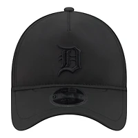 Men's New Era  Black Detroit Tigers Injection Apex 9FORTY Adjustable Hat