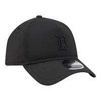 Men's New Era  Black Detroit Tigers Injection Apex 9FORTY Adjustable Hat