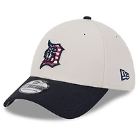 Men's New Era  Khaki/Black Detroit Tigers 2024 Fourth of July 39THIRTY Flex Hat