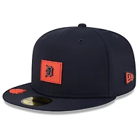 Men's New Era Navy Detroit Tigers 2026 Clubhouse Alternate Quill Tech 59FIFTY Fitted Hat