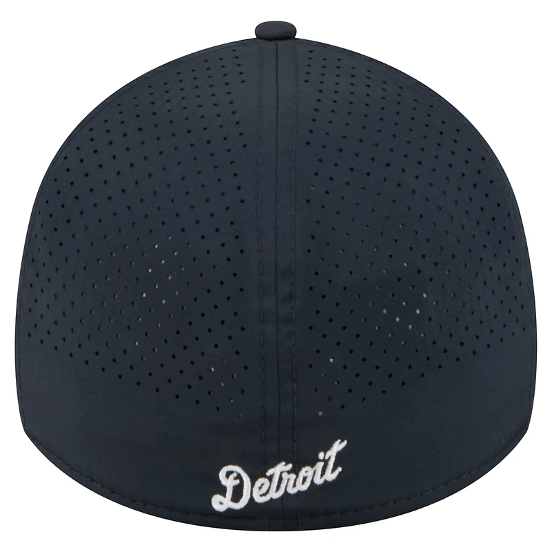 Casquette New Era 39THIRTY A-Frame Flex perforée bleu marine des Detroit Tigers pour homme