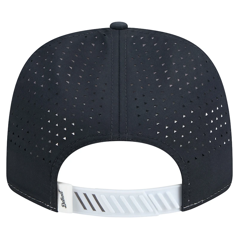 Men's New Era White/Navy Detroit Tigers Established Patch 9SEVENTY Adjustable Hat