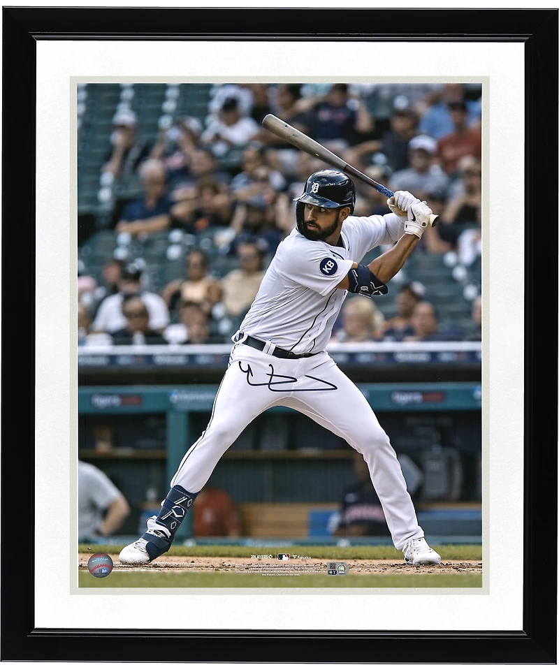 Photo de Riley Greene, joueur des Tigers de Detroit, autographiée (16" x 20"), prise lors d'une frappe.