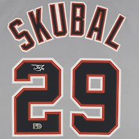 Maillot réplique Nike gris autographié par Tarik Skubal des Detroit Tigers