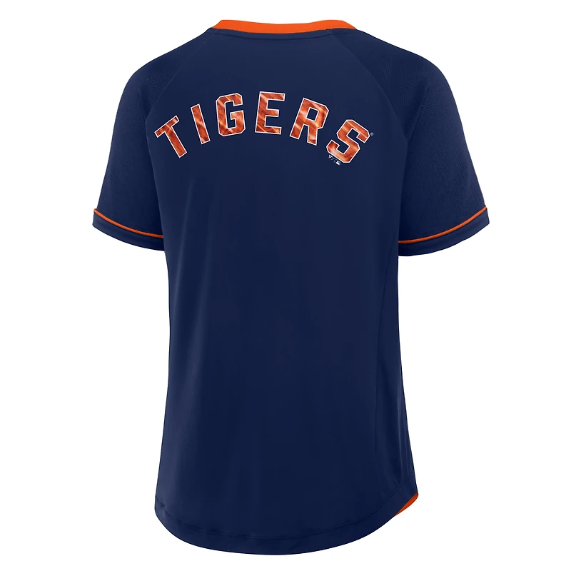 T-shirt à col en V pour femme Fanatics Navy Detroit Tigers Cooperstown Collection League Diva