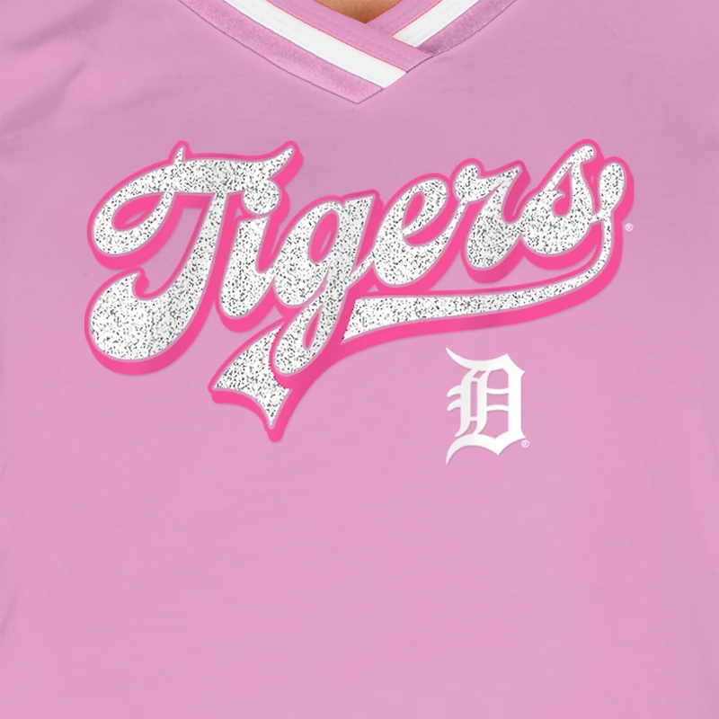 T-shirt à col en V rose clair Detroit Tigers Gameday New Era pour femme