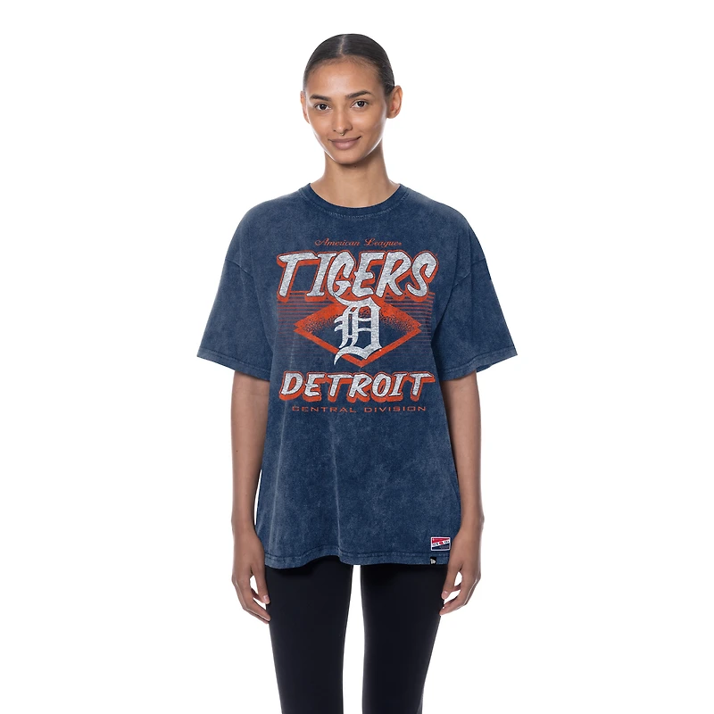 T-shirt oversize bleu marine Detroit Tigers pour femme New Era à délavage minéral