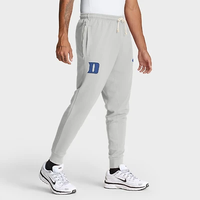 Pantalon Nike Duke Blue Devils Sideline Standard Issue Dri-FIT Taper gris pour homme
