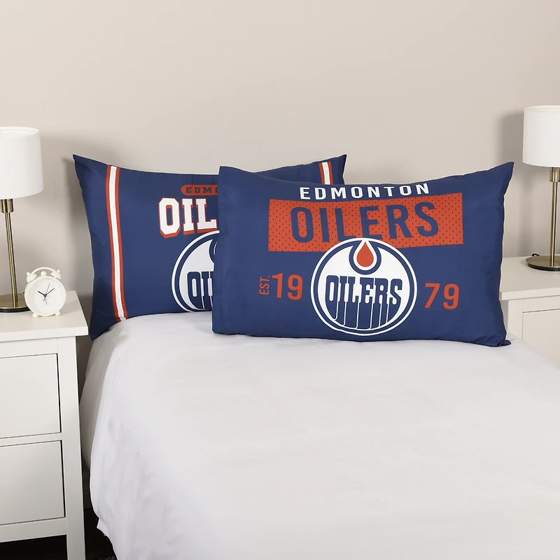 Ensemble de deux taies d'oreiller bleues des Oilers d'Edmonton (20 po x 30 po)