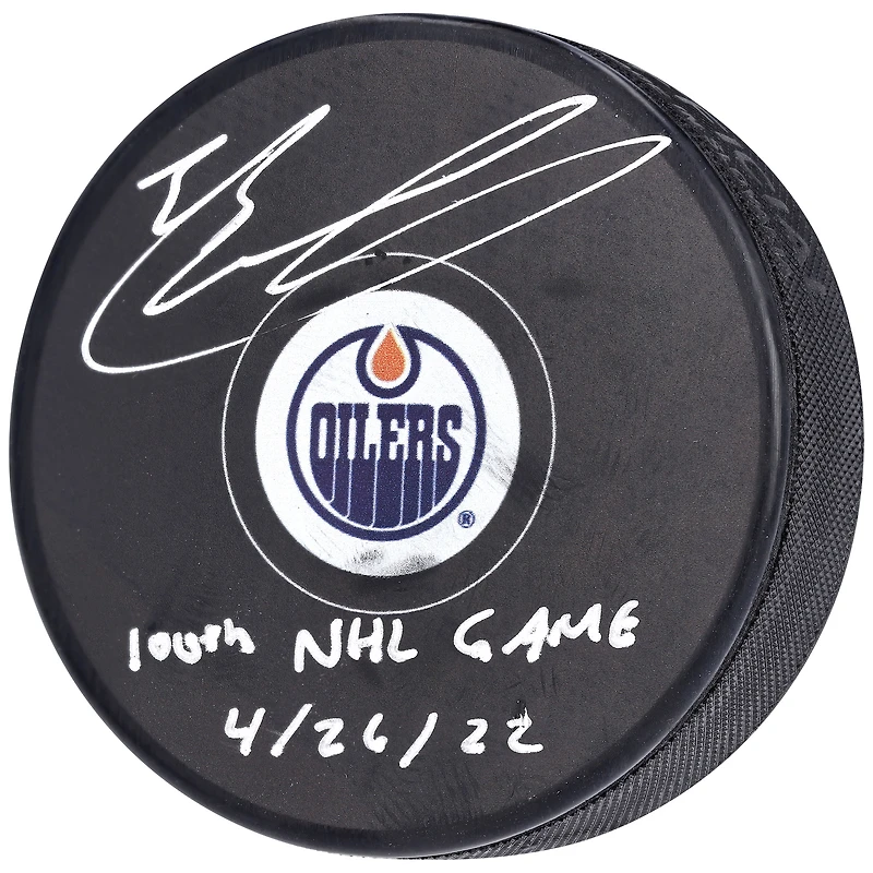 Rondelle de hockey autographiée par Evan Bouchard des Oilers d'Edmonton avec l'inscription « 100th NHL Game 4/26/22 »