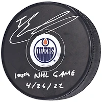 Rondelle de hockey autographiée par Evan Bouchard des Oilers d'Edmonton avec l'inscription « 100th NHL Game 4/26/22 »