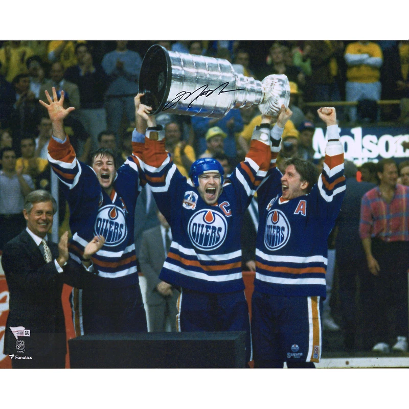 Mark Messier Edmonton Oilers Autographed 16" x 20" Raising Cup Photograph