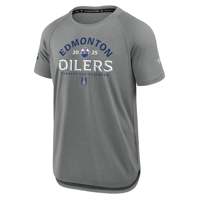 T-shirt de performance authentique Pro Rink Fanatics Heather Grey pour homme des Oilers d'Edmonton, séries éliminatoires la Coupe Stanley 2025