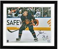 Photo de patinage autographiée de Zach Hyman, joueur des Oilers d'Edmonton, en maillot bleu marine (40,6 x 50,8 cm).
