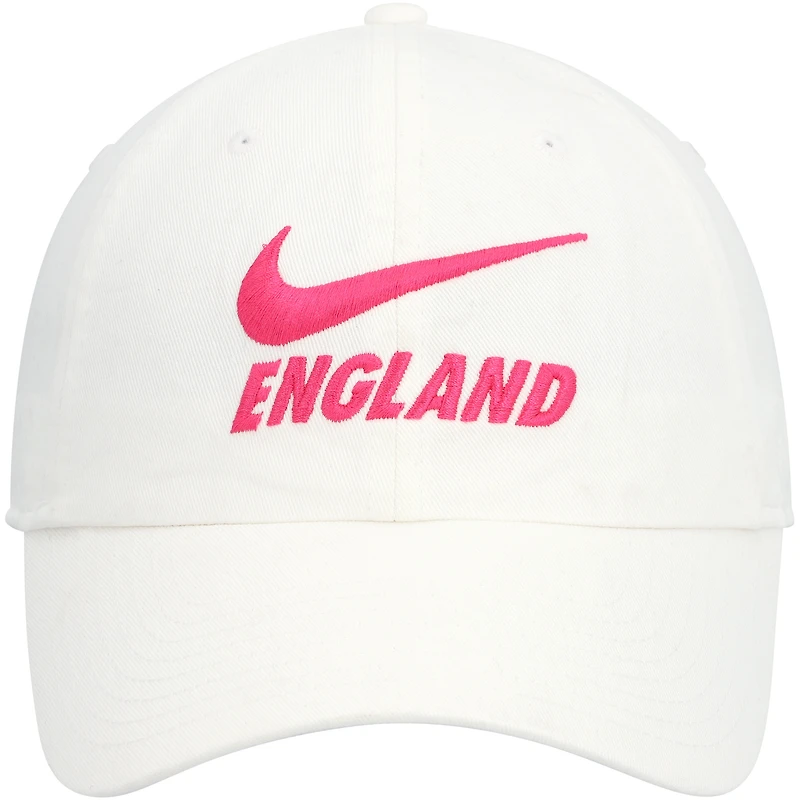 Casquette réglable Nike blanche pour femme de l'équipe nationale d'Angleterre Campus