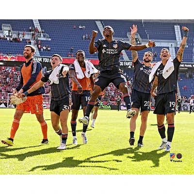Photographie non signée du FC Cincinnati pour sa première victoire en séries éliminatoires de la MLS Cup
