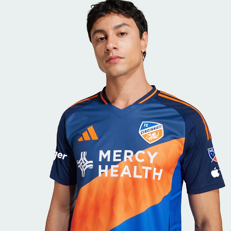 Maillot authentique adidas Blue FC Cincinnati 2025 orange et bleu Legacy Kit pour homme