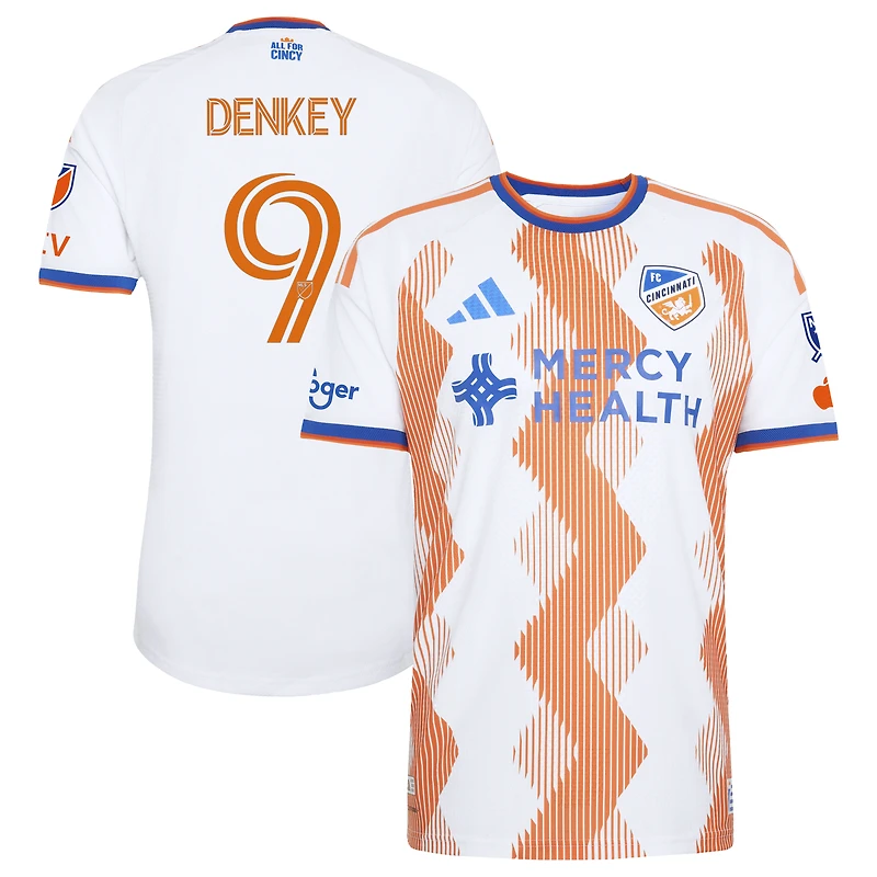 Maillot authentique adidas Kévin Denkey blanc FC Cincinnati 2026 The Seven Hills Kit pour homme