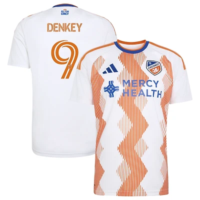 Maillot réplique adidas Kévin Denkey blanc FC Cincinnati 2026 The Seven Hills pour homme