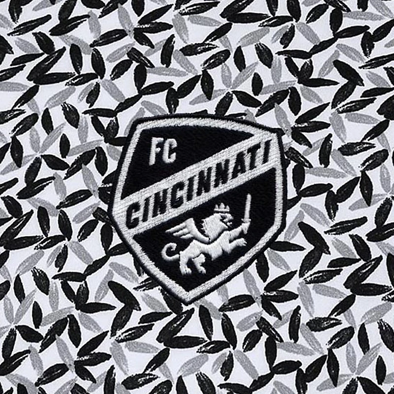 Men's Antigua Gray/Black FC Cincinnati Seasons Polo