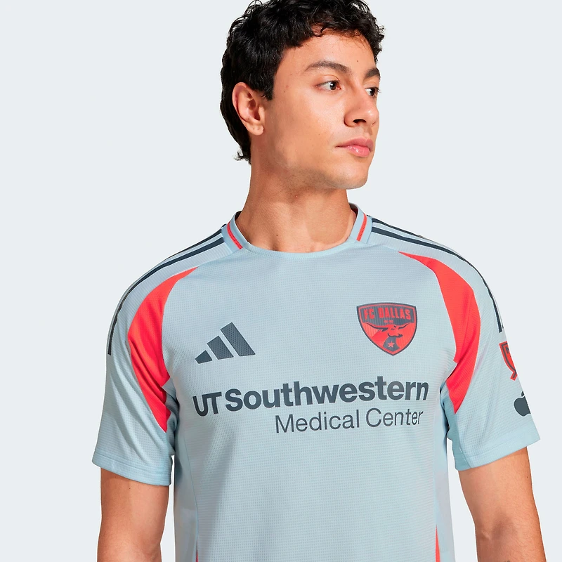 Maillot authentique adidas FC Dallas 2025 The Inferno bleu clair pour homme