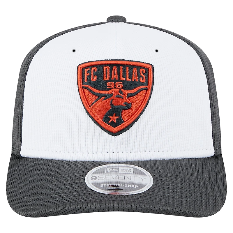 Casquette extensible à bouton-pression New Era blanche/grise FC Dallas 2025 Jersey Hook 9SEVENTY pour homme