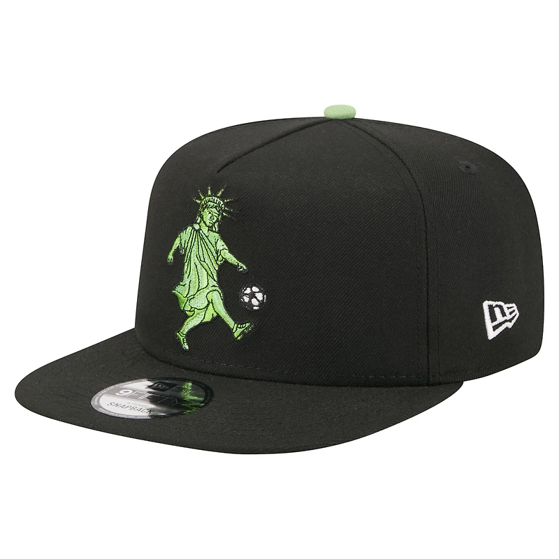 Men's New Era Black Statue Of Liberty 9FIFTY A-Frame Snapback Hat