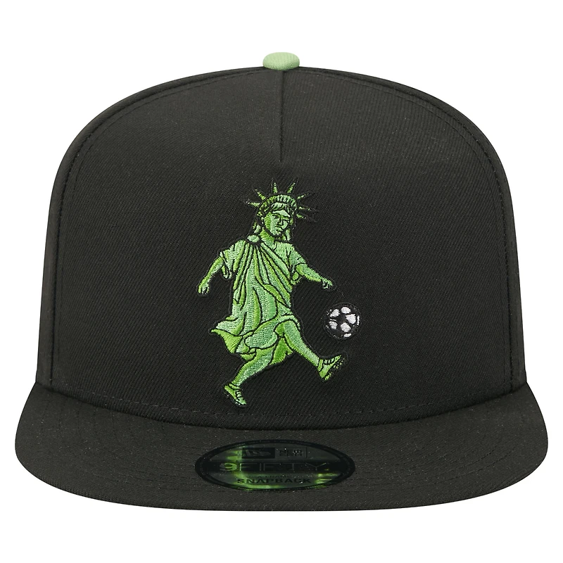 Men's New Era Black Statue Of Liberty 9FIFTY A-Frame Snapback Hat