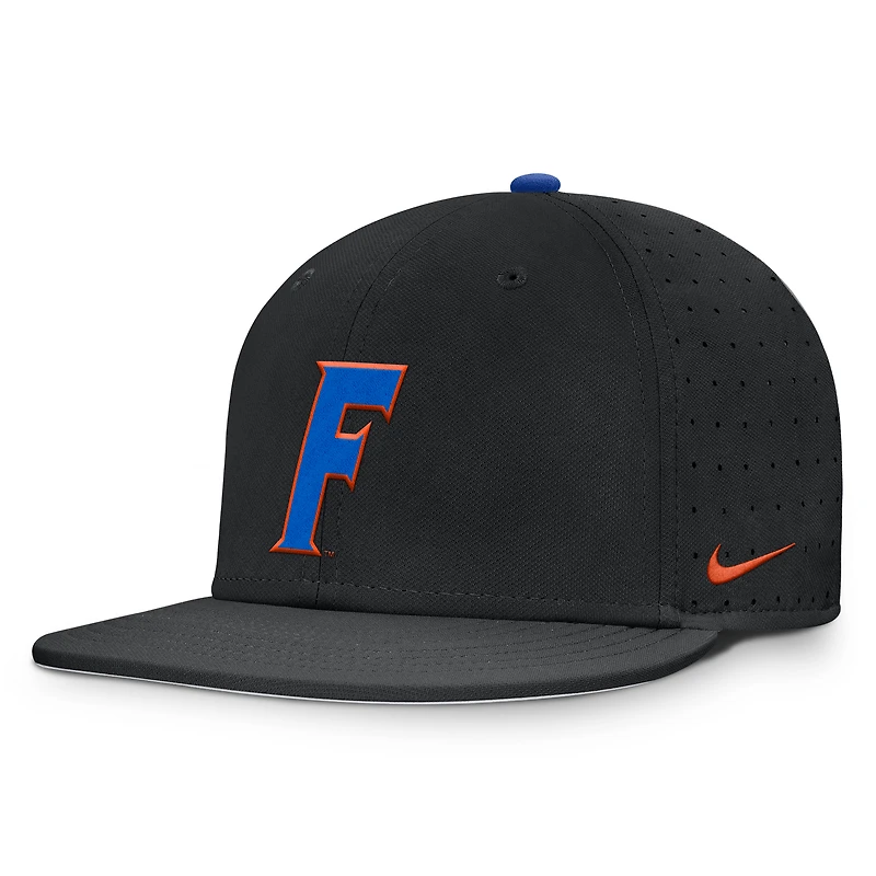 Men's Nike Black Florida Gators On-Field Dugout True Performance Fitted Hat
