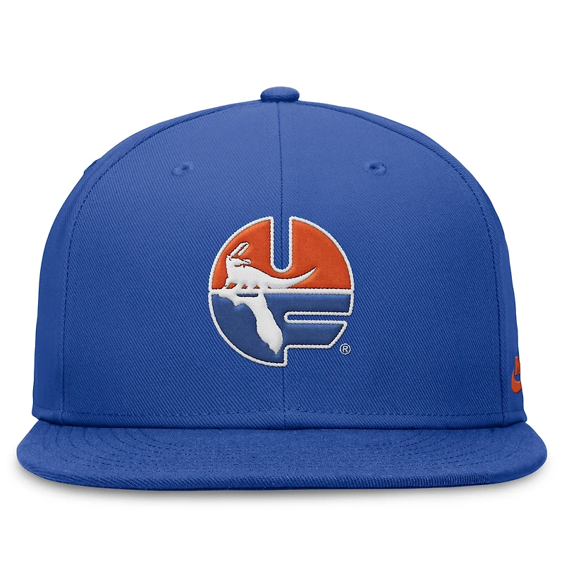 Casquette ajustée Nike Royal Florida Gators Legacy True pour homme