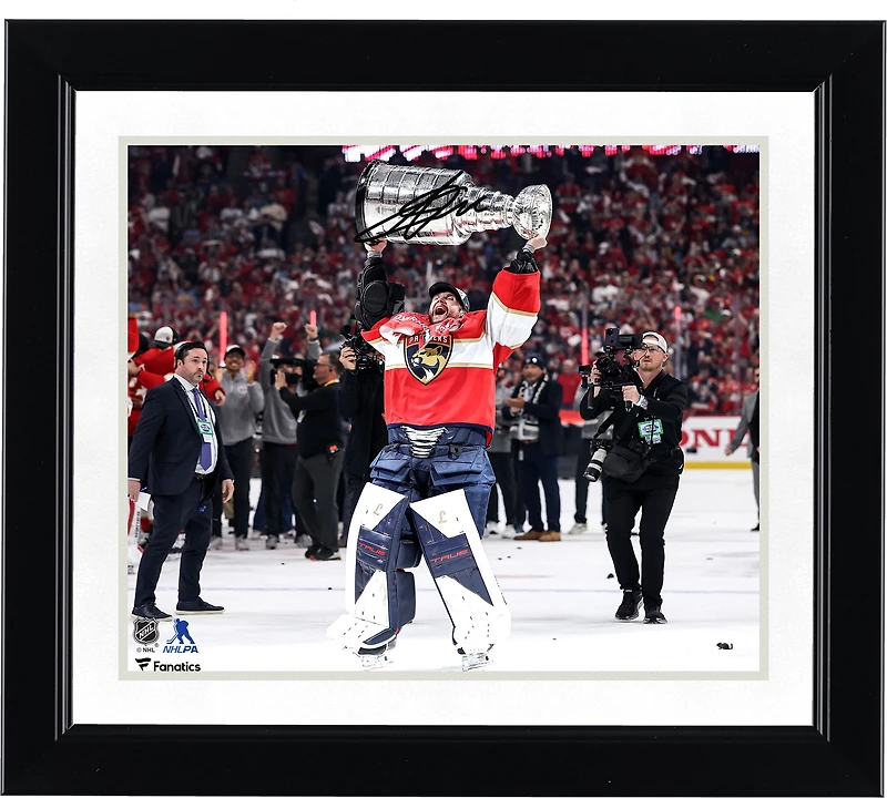 Sergei Bobrovsky, champion de la Coupe Stanley 2025, dédicacé par les Panthers de la Floride (8" x 10")