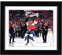 Sergei Bobrovsky, champion de la Coupe Stanley 2025, dédicacé par les Panthers de la Floride (8" x 10")