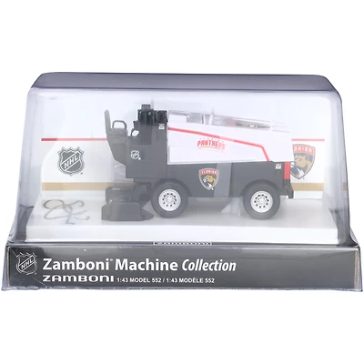 Zamboni moulée sous pression autographiée à l'échelle 1:43 de Seth Jones, Panthers de la Floride