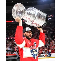 Photo non signée de Seth Jones, joueur des Panthers la Floride, lors levée Coupe Stanley 2025