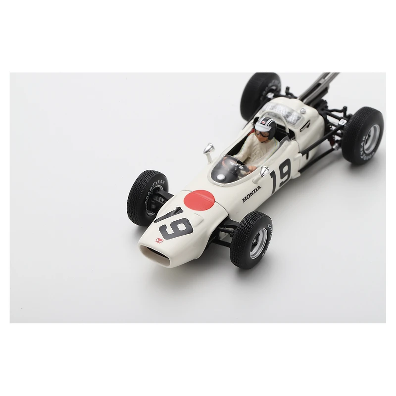 Spark Models Ronnie Bucknum Honda 1965 Monaco Grand Prix #19 1:43 Scale Die-Cast Car