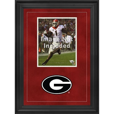 Georgia Bulldogs 8'' x 10'' Deluxe Vertical Photograph Frame with Team Logo