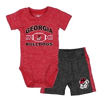 Infant Wes & Willy Red Georgia Bulldogs Cloudy Yarn Bodysuit Shorts Set