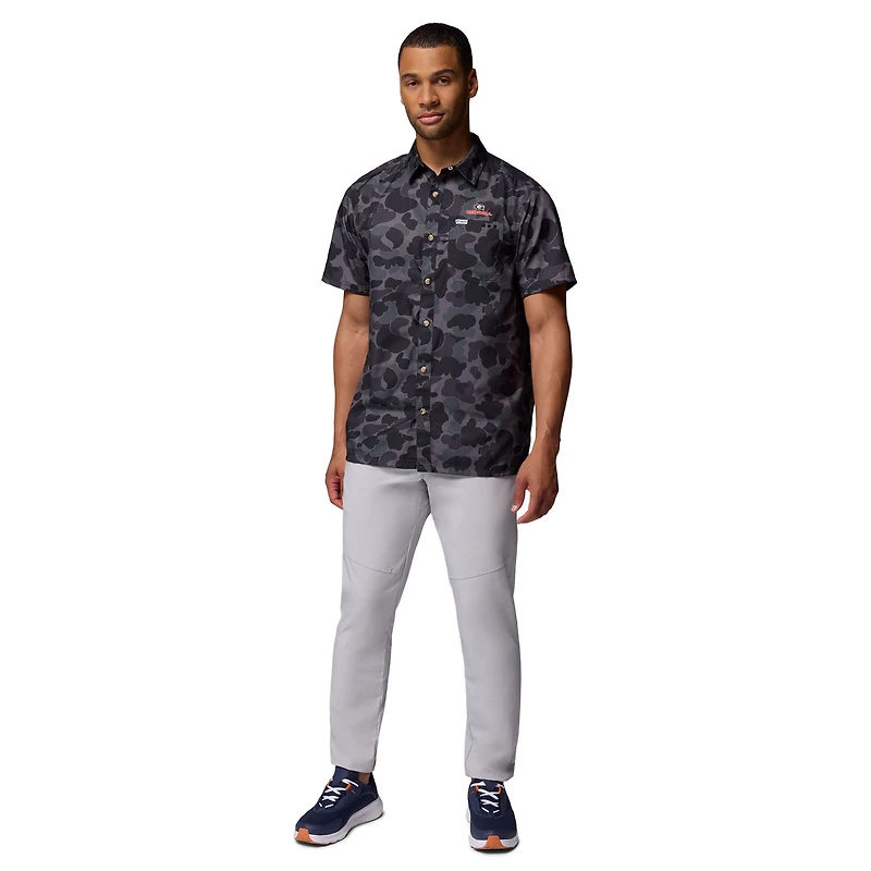 Men's Columbia Black Georgia Bulldogs Super Slack Tide Omni-Wick Button-Up Shirt