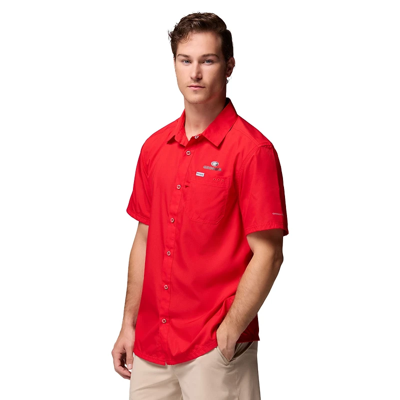 Men's Columbia Red Georgia Bulldogs Slack Tide Camp Button-Up Shirt
