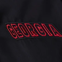 Veste Mitchell & Ness noire pour homme, modèle Georgia Bulldogs, à double pochette, en satin léger et fermeture boutons-pression.