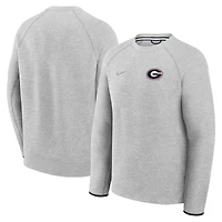 Men's Nike Heather Gray Georgia Bulldogs Tech Fleece Raglan Sweatshirt