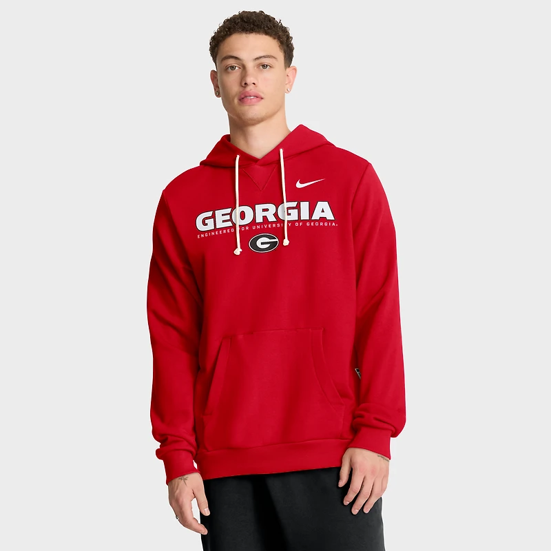 Sweat à capuche Nike rouge Georgia Bulldogs 2025 Sideline Standard Issue Dri-FIT pour homme