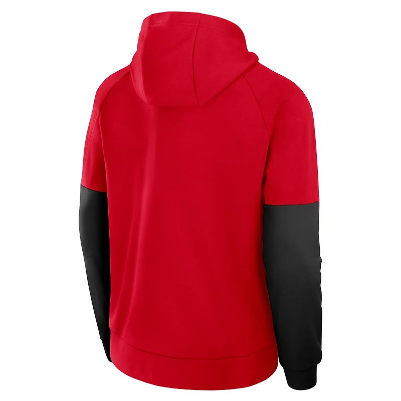 Men's Nike Red Georgia Bulldogs Fitness Raglan Performance Pullover Hoodie